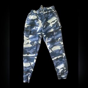 Almost Famous Camo Cargo Pants Womens Medium Blue Urban Tapered Cotton Blend